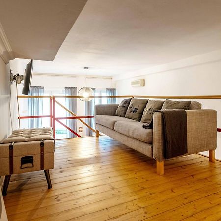 One Bedroom Apartment With Terrace Near Duomo ミラノ エクステリア 写真