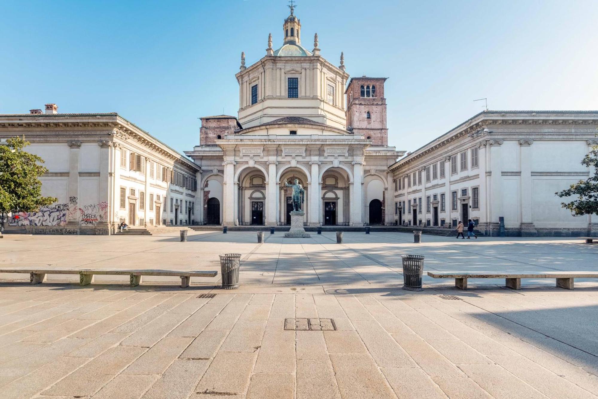 One Bedroom Apartment With Terrace Near Duomo ミラノ エクステリア 写真